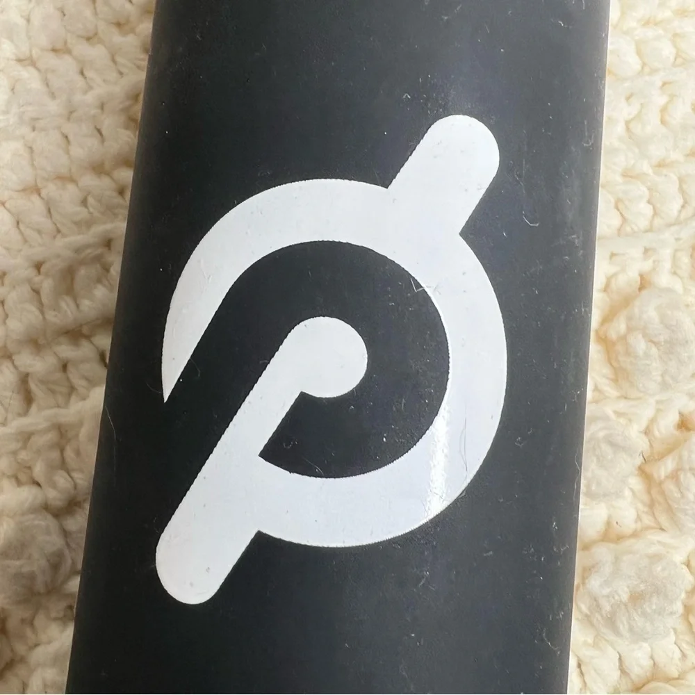 PELOTON Workout Glass Water Bottle with Lid Silicone Sleeve Black Logo
